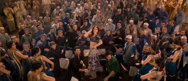Kriti Sanon in a still from Kalank trailer.