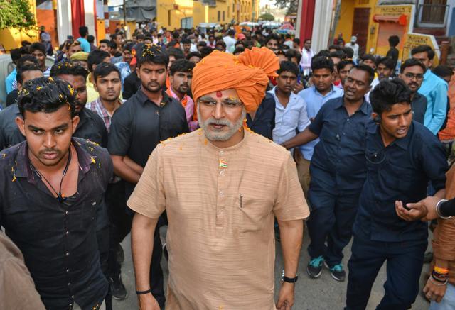 Vivek Oberoi dressed as Prime Minister Narendra Modi during the shooting of his upcoming film PM Narendra Modi. (PTI) Vivek Oberoi dressed as Prime Minister Narendra Modi during the shooting of his upcoming film PM Narendra Modi. (PTI)