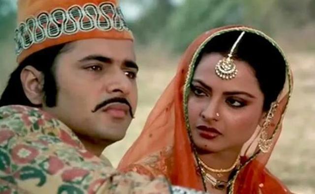 Farooq Shaikh and Rekha in Umrao Jaan.