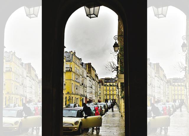 Every street of the French capital has at least one café and art gallery (Saubhadra Chatterji) Every street of the French capital has at least one café and art gallery (Saubhadra Chatterji)