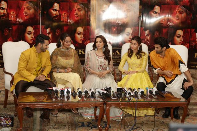 Varun Dhawan, Sonakshi Sinha, Madhuri Dixit, Alia Bhatt and Aditya Roy Kapoor interact with the media during the promotions of Kalank. (IANS) Varun Dhawan, Sonakshi Sinha, Madhuri Dixit, Alia Bhatt and Aditya Roy Kapoor interact with the media during the promotions of Kalank. (IANS)