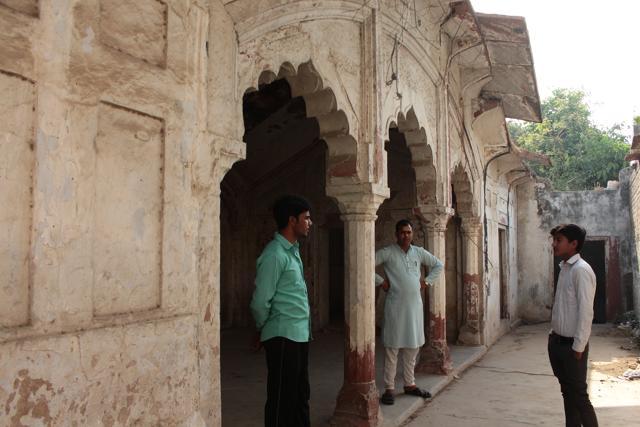 A view of Bara Dari Haveli 'Palace' in Hastsal Village, Uttam Nagar (Shivam Saxena/HT)