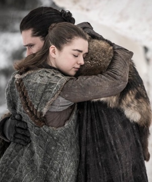 Arya Stark’s hairstyle in season 8 has great resemblence to Jon Snow’s and Ned Stark’s hairdo in previous seasons. (@foxyjnm/Twitter)