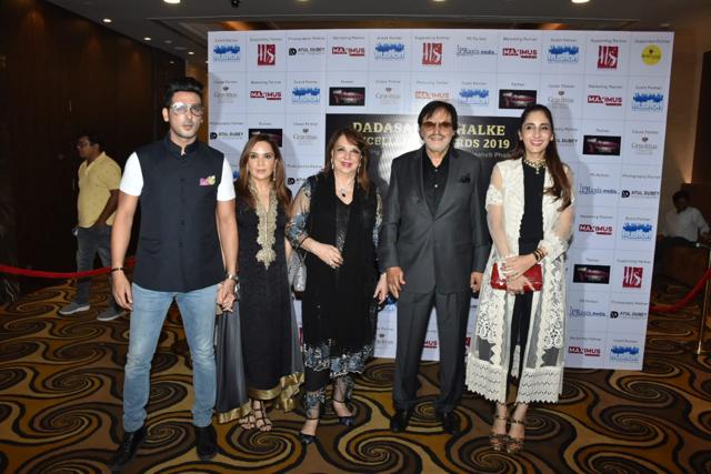 Zayed Khan, Sanjay Khan and family at the Dadasaheb Phalke Awards 2019. (Photo: Varinder Chawla) Zayed Khan, Sanjay Khan and family at the Dadasaheb Phalke Awards 2019. (Photo: Varinder Chawla)