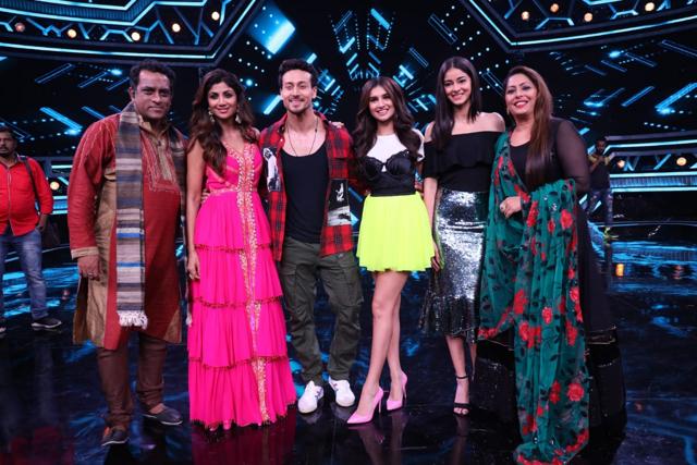 The cast of Student of the Year 2 on sets of Super Dancer. (Varinder Chawla) The cast of Student of the Year 2 on sets of Super Dancer. (Varinder Chawla)