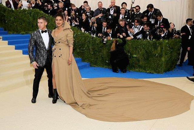 When Nick and Priyanka posed at MET Gala 2017. (AP) When Nick and Priyanka posed at MET Gala 2017. (AP)