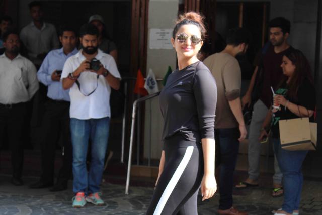 Parineeti Chopra seen at a gym in Mumbai on March 29. (IANS) Parineeti Chopra seen at a gym in Mumbai on March 29. (IANS)