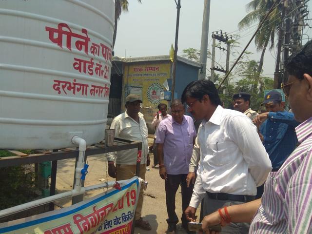 Darbhanga district magistrate Thiyagrajan SM during an inspection. (HT Photo ) Darbhanga district magistrate Thiyagrajan SM during an inspection. (HT Photo )
