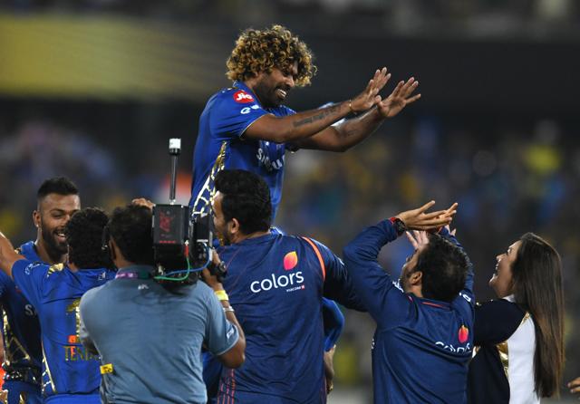 Malinga hoisted by Pollard (AFP) Malinga hoisted by Pollard (AFP)