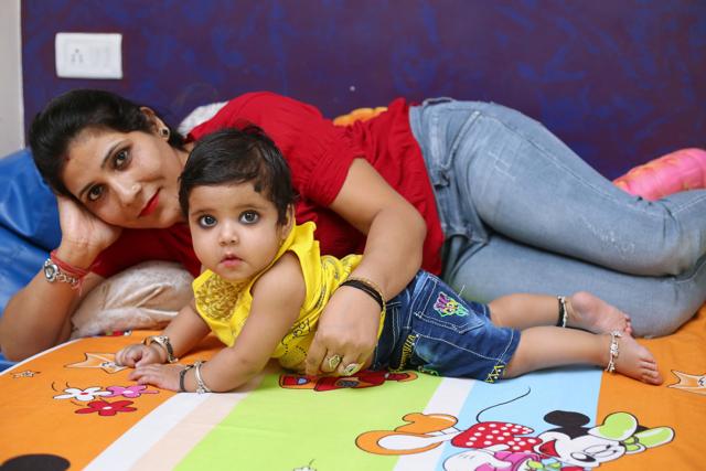 Sneha Arora with daughter Gurbani (PHOTO BY RAAJESSH KASHYAP/ HT)