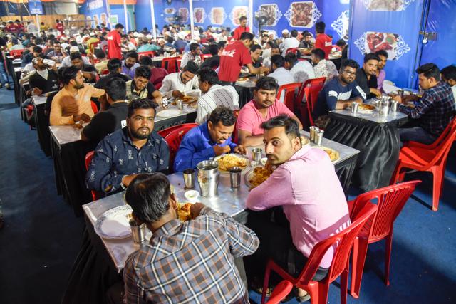 A dinning hall which can accommodate 450 people, is also set up in Kondhwa. (Sanket Wankhade/HT PHOTO)