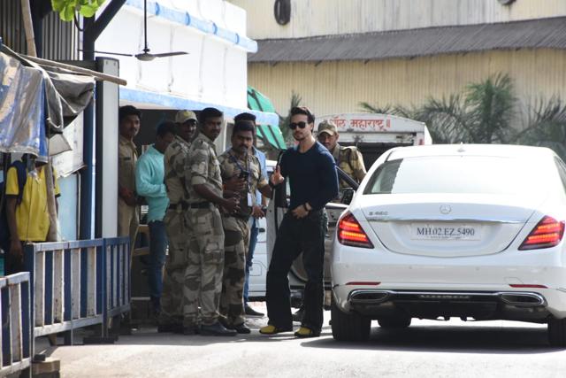 Tiger Shroff spotted in Mumbai. Tiger Shroff spotted in Mumbai.