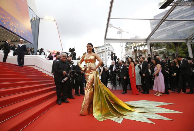 Aishwarya walked the red carpet late Sunday. (REUTERS) Aishwarya walked the red carpet late Sunday. (REUTERS)