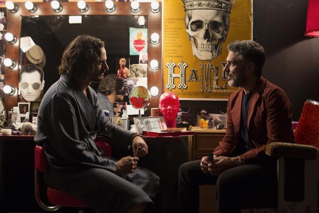 Antonio Banderas is Salvador Mallo, as an ageing cinema director. Antonio Banderas is Salvador Mallo, as an ageing cinema director.
