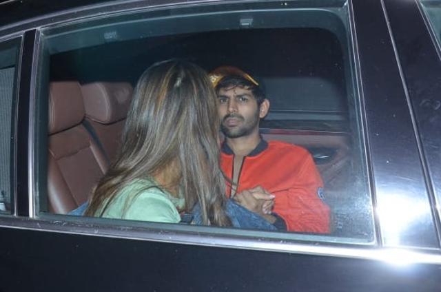 Sara Ali Khan and Kartik Aaryan spotted together. (Varinder Chawla) Sara Ali Khan and Kartik Aaryan spotted together. (Varinder Chawla)