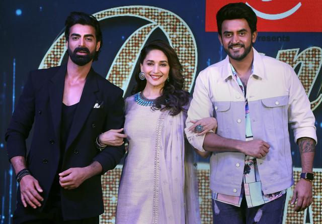 Mumbai: Bollywood actor Madhuri Dixit, choreographer Tushar Kalia and director Shashank Khaitan during the launch of new dance reality show 'Dance Deewane 2' on Colors, in Mumbai, Monday, May 27, 2019. (PTI Photo)(PTI5_28_2019_000030B) (PTI) Mumbai: Bollywood actor Madhuri Dixit, choreographer Tushar Kalia and director Shashank Khaitan during the launch of new dance reality show 'Dance Deewane 2' on Colors, in Mumbai, Monday, May 27, 2019. (PTI Photo)(PTI5_28_2019_000030B) (PTI)