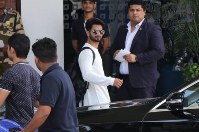 Shahid Kapoor spotted at Kalina airport. (Varinder Chawla) Shahid Kapoor spotted at Kalina airport. (Varinder Chawla)