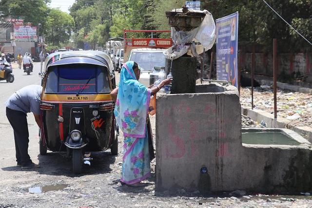 A political bastion of the late BJP leader Gopinath Munde, Beed, in the 1997 EAS Sarma Committee Report had figured in the top 100 rapidly growing backward districts in the country (HT PHOTO) A political bastion of the late BJP leader Gopinath Munde, Beed, in the 1997 EAS Sarma Committee Report had figured in the top 100 rapidly growing backward districts in the country (HT PHOTO)