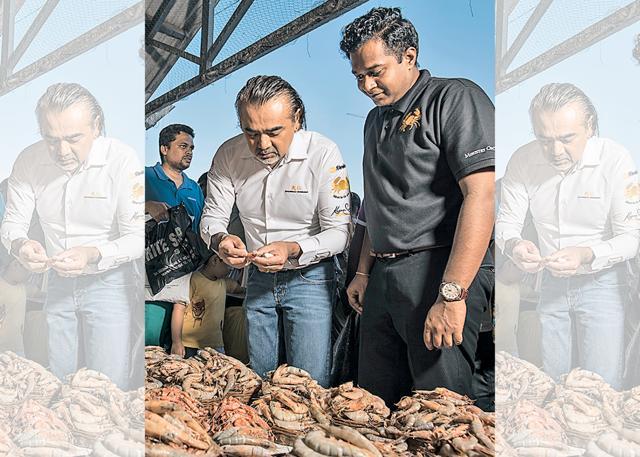 Chef Munidasa with (right) chef Jerry Thomas, culinary head at The Ministry of Crab, Mumbai (Aalok Soni)