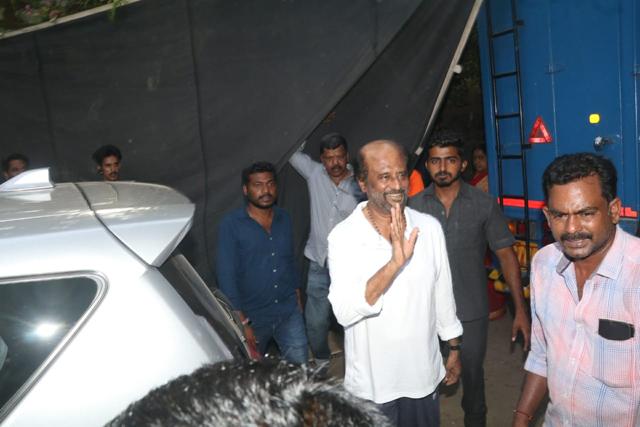 Rajinikanth spotted in Mumbai. (Varinder Chawla) Rajinikanth spotted in Mumbai. (Varinder Chawla)