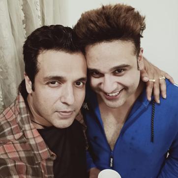 Vinay Anand with his cousin Krushna Abhishek. Vinay Anand with his cousin Krushna Abhishek.