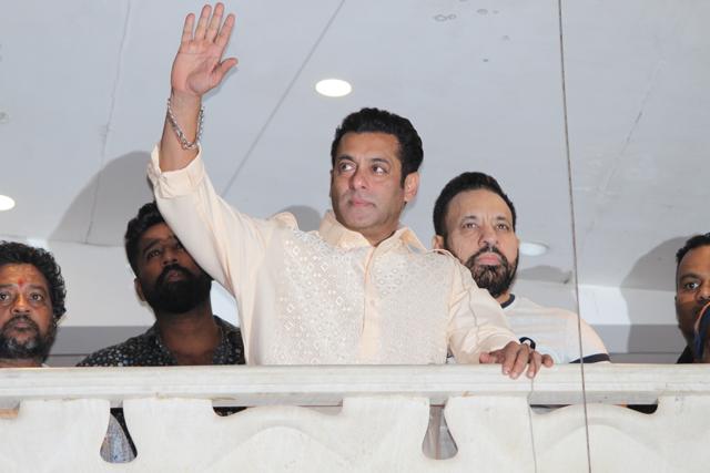 Salman waves at fans on Eid-ul-Fitr in Mumbai. (IANS) Salman waves at fans on Eid-ul-Fitr in Mumbai. (IANS)