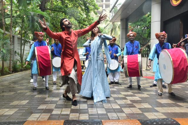 Meezaan and Sharmin Segal dance on dhol beats. (Varinder Chawla) Meezaan and Sharmin Segal dance on dhol beats. (Varinder Chawla)
