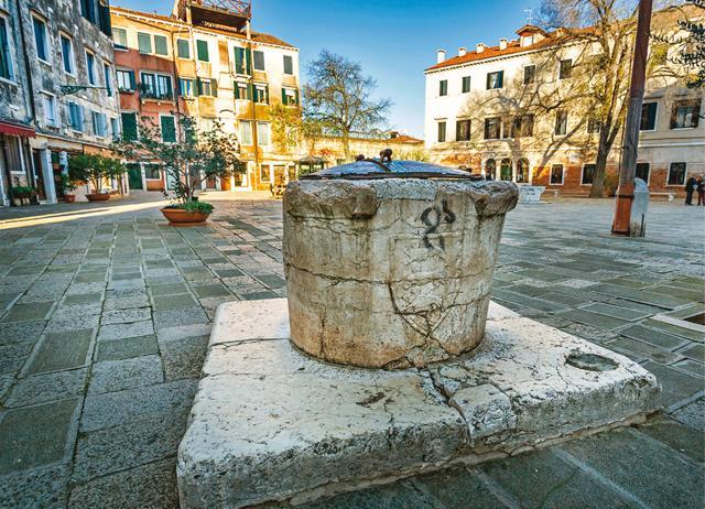 The Jewish community was forced into a tiny patch of Venice and thus had to build upwards (Shutterstock) The Jewish community was forced into a tiny patch of Venice and thus had to build upwards (Shutterstock)