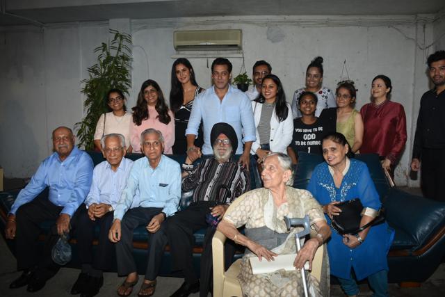 Salman Khan and Katrina Kaif with the families who experienced the events of 1947 and the partition, at the special screening of Bharat in Mumbai. (IANS) Salman Khan and Katrina Kaif with the families who experienced the events of 1947 and the partition, at the special screening of Bharat in Mumbai. (IANS)