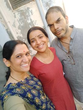 Samidha with Ankur Vikal and Plabita Borthakur on the sets of Doosra Samidha with Ankur Vikal and Plabita Borthakur on the sets of Doosra