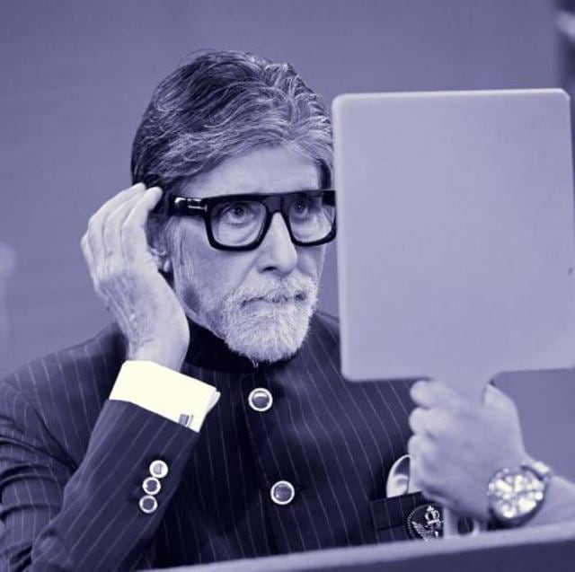 Amitabh on the sets of Kaun Banega Crorepati 11.