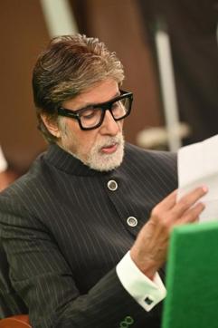 Amitabh on the sets of Kaun Banega Crorepati 11.
