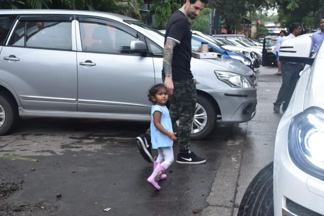 Daniel Weber with daughter Nisha. Daniel Weber with daughter Nisha.
