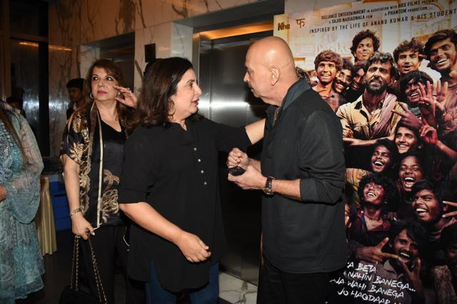 Directors Farah Khan and Rakesh Roshan interact at the Super 30 screening.