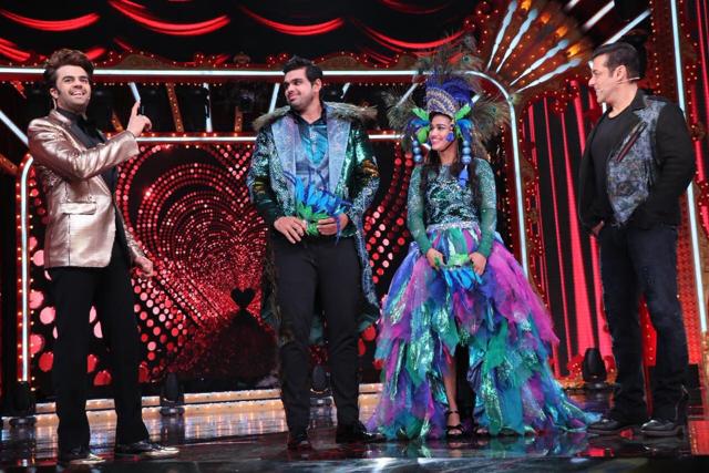 Wrestler Babita Phogat will participate in Nach Baliye 9 with fiance Vivek Suhag. Wrestler Babita Phogat will participate in Nach Baliye 9 with fiance Vivek Suhag.