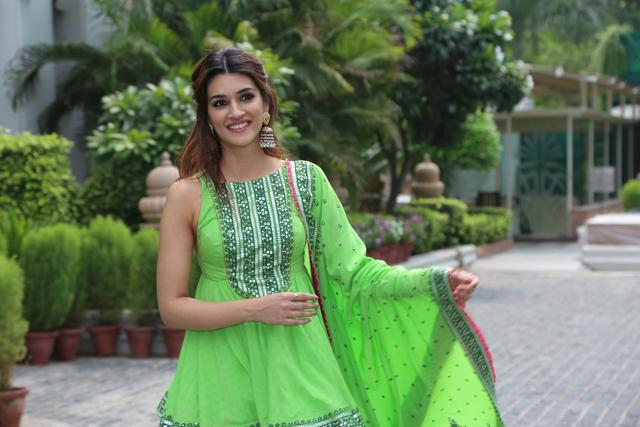 Kriti Sanon during the promotion of her upcoming film Arjun Patiala. (IANS) Kriti Sanon during the promotion of her upcoming film Arjun Patiala. (IANS)