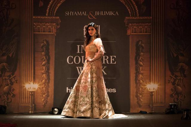 Kriti Sanon during the FDCI India Couture Week 2019 in New Delhi. (AFP) Kriti Sanon during the FDCI India Couture Week 2019 in New Delhi. (AFP)
