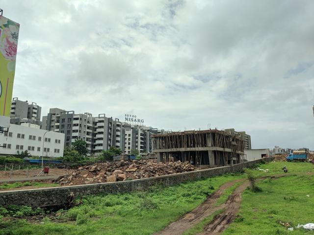 Construction can be seen near Suyog Nisarg in Wagholi on Thursday. (Shankar Narayan/HT PHOTO) Construction can be seen near Suyog Nisarg in Wagholi on Thursday. (Shankar Narayan/HT PHOTO)