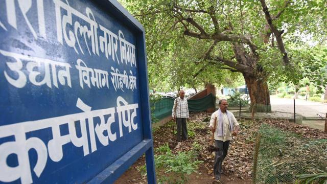 Horticulture waste is being turned into manure at compost pits in a children’s park, at Rohini Sec-13, in New Delhi (Photo by Raj K Raj/ Hindustan Times) (Raj K Raj/HT PHOTO) Horticulture waste is being turned into manure at compost pits in a children’s park, at Rohini Sec-13, in New Delhi (Photo by Raj K Raj/ Hindustan Times) (Raj K Raj/HT PHOTO)