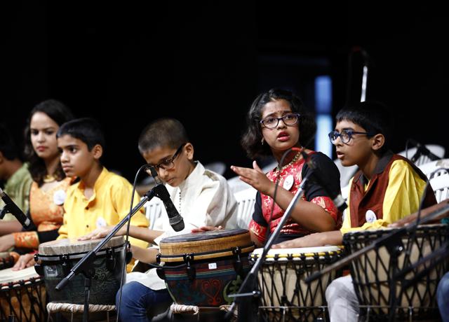 These children were a part of a group of 100 Djembe students who performed on the occasion of Independence Day to pay tribute to the tabla maestro Ustad Alla Rakha to mark his birth centenary year. Organised by Nitin Satav’s Trk Dhoom music academy in association with Rhydhun, the Gurupurnima event was graced with performances by Djembe maestro Toufiq Qureshi, Shikhar Naad Qureshi and Tanmay Deochake (harmonium). (Rahul Raut/HT PHOTO)