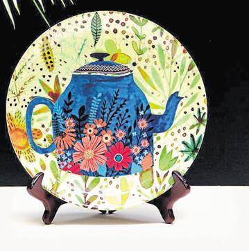 Another way to make your room look bright is to add wall décor. This tea-inspired piece is perfect for chai lovers. (Mora Taara) Another way to make your room look bright is to add wall décor. This tea-inspired piece is perfect for chai lovers. (Mora Taara)