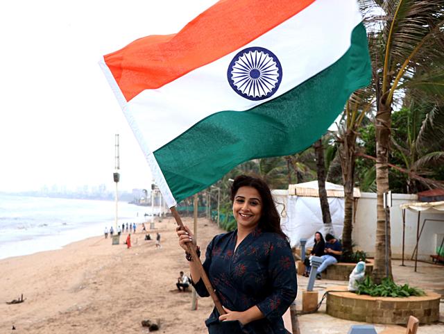 Bollywood actor Vidya Balan poses with the national flag ahead of the 73rd Independence Day, in Mumbai on Tuesday. Bollywood actor Vidya Balan poses with the national flag ahead of the 73rd Independence Day, in Mumbai on Tuesday.