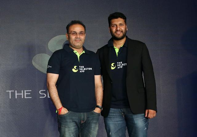Virender Sehwag (L) during an event. (HT Photo) Virender Sehwag (L) during an event. (HT Photo)