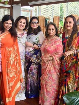 (L-R) Kavita Anand, Veena Malhotra, Anu Chaddha, Geeta Lakhani and Pankaja Shah