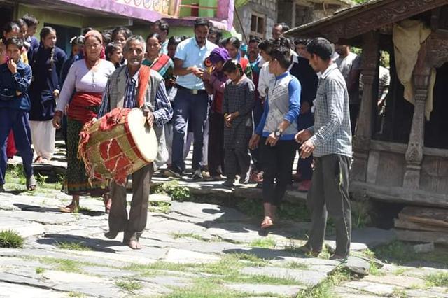 Ashish Dangwal was escorted to his residence in the village by teary-eyed villagers and students. Ashish Dangwal was escorted to his residence in the village by teary-eyed villagers and students.