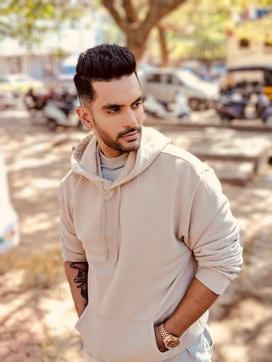 Angad Bedi’s Robin loves high fashion. Angad Bedi’s Robin loves high fashion.