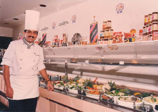 Chef Sanjeev Kapoor at a food fest in the ‘90s Chef Sanjeev Kapoor at a food fest in the ‘90s