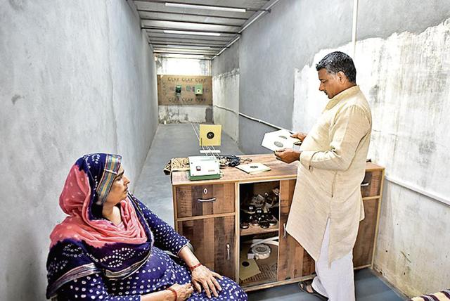 The freshly-plastered 10m range Saurabh Chaudhary has built in the backyard of his house in Kalina village near Meerut, and (Burhaan Kinu/HT PHOTO)