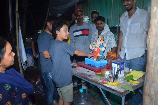 Sanjay Dutt’s son Shahraan welcomes Ganesha. (Varinder Chawla) Sanjay Dutt’s son Shahraan welcomes Ganesha. (Varinder Chawla)