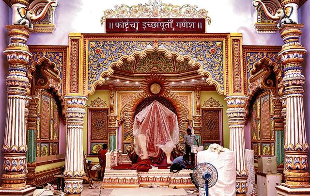 The pandal at Fort is known for its grand decoration. (Kunal Patil / HT Photo ) The pandal at Fort is known for its grand decoration. (Kunal Patil / HT Photo )